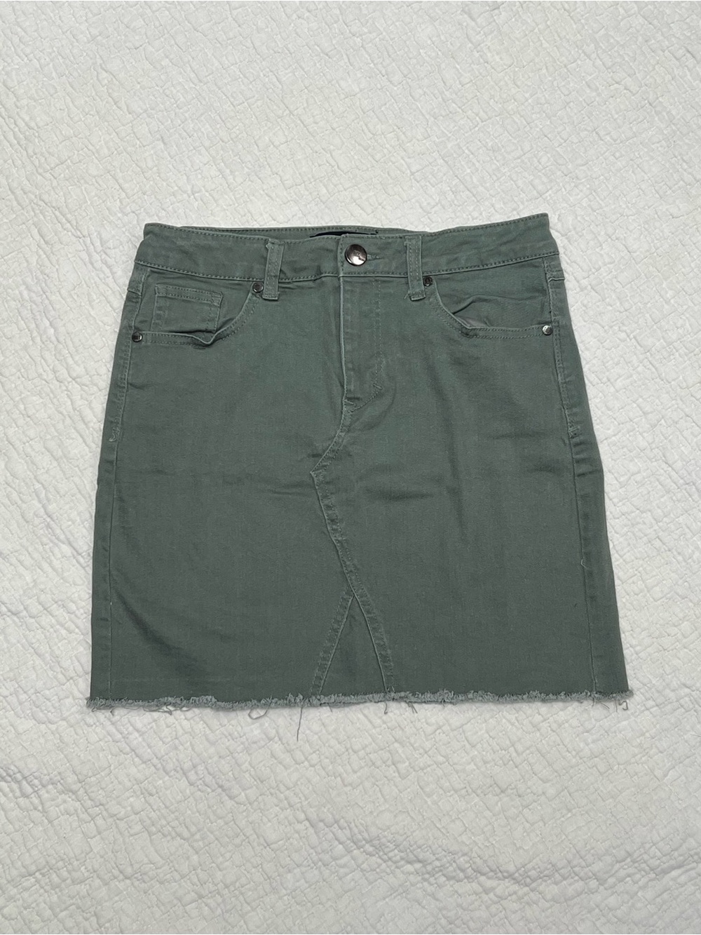 1822 Denim Olive Green Raw-Hem Mini Skirt